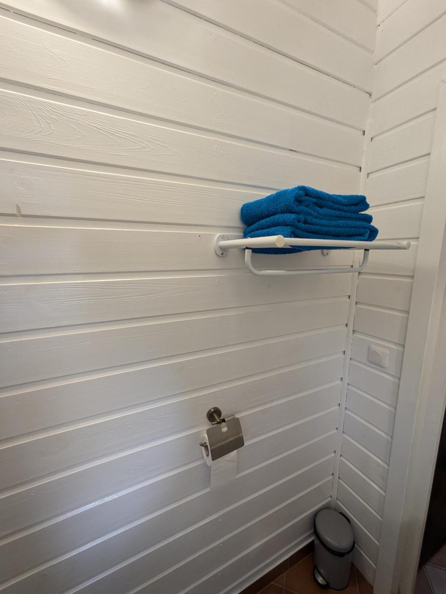 Le Marin - Bungalow Classe 3 Etoiles Tb Equipe & Confortable - Escapade En Couple - Paisible & En Toute Discretion - Wi-Fi - Climatisation - Calme & Serenite - Plages Du Sud, Centre De Carenage & Marina Du Marin Proche En Voiture - Acheminement Sur D Kültér fotó